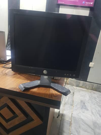 15 inch LCd computer