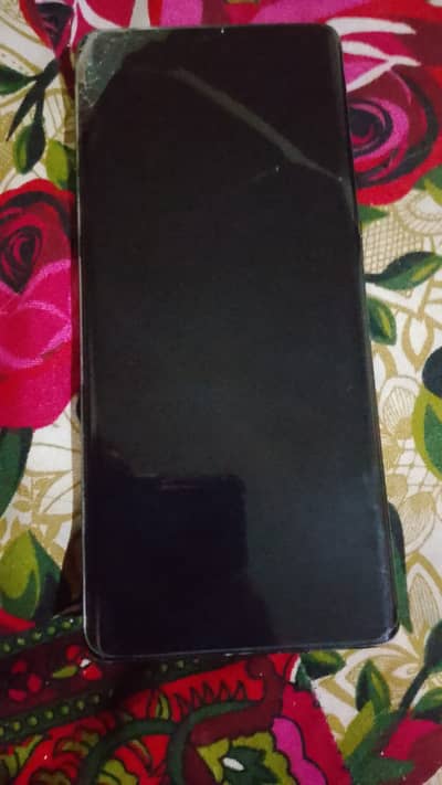 One plus 8 pro all ok condition 8/128 just lines in display