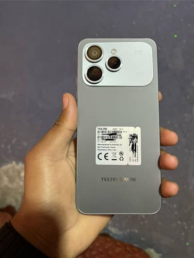 teckno spark 40 bilkul new 03040340690