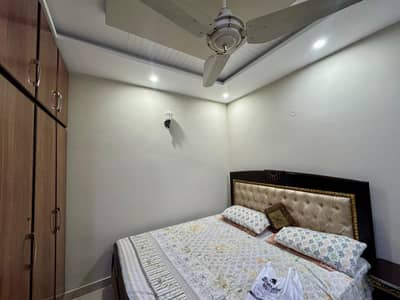 5marla upper portion available for rent in jubilee town Lahore