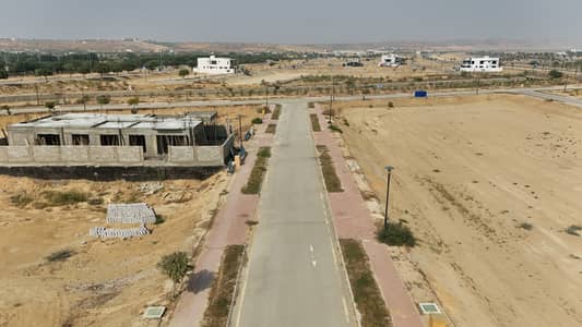 1000 Sq Yd Plot For Sale Bahria Golf City, Bahria Town Karachi Near Road 1, Jinnah Avenue View, Built-Up Villas Nearby & Huge Greenbelt | Ready-to-Construct | Best for Future Investment.