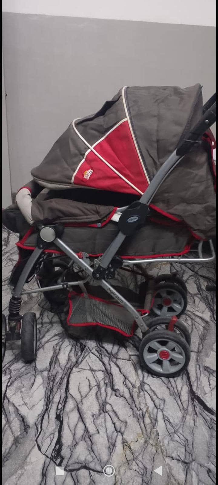 pram almost new 3