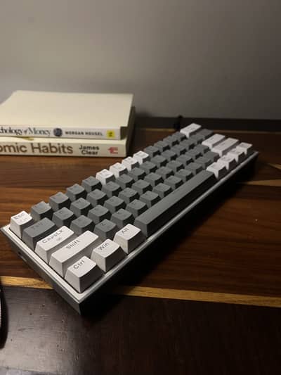 Wireless Mechanical Gaming Keyboard – Redragon K616 (Like New)