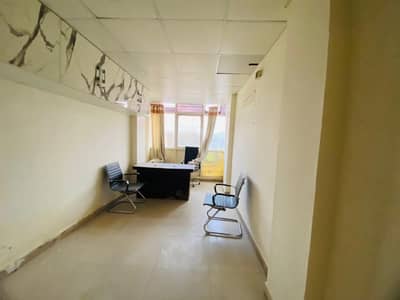 Smart First-Floor Office Above Gloria Jeans Caf F-11 Markaz