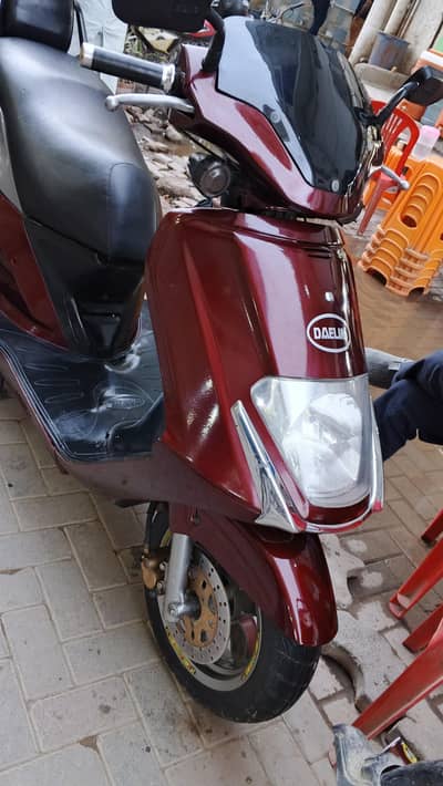 SCOOTY 125CC DAELIM KOREAN SELF START