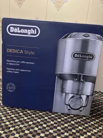 Delonghi Espresso and cappuccino coffee maker