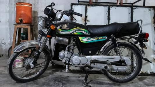 Honda CD 70cc  2023 Black sticker