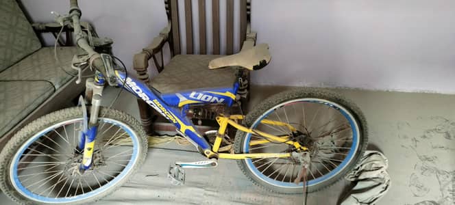 Morgan Bicycle 7 Gears back 3 Front. in ok condition.