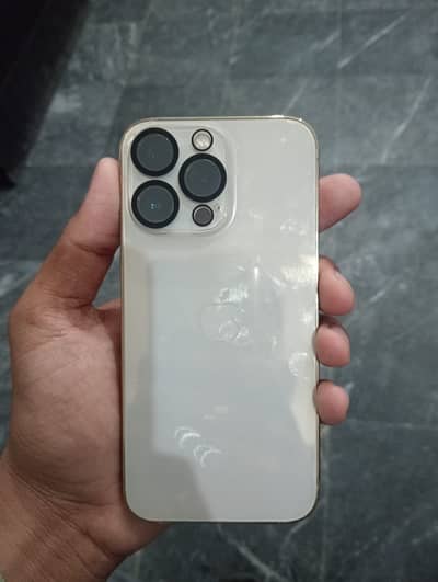 13 pro 128 gb battery 92%  looks like Brand new LLA model