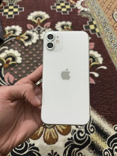 iphone 11 official PTA approved condition 10/10