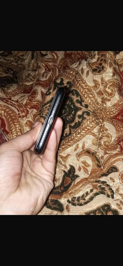 iPhone XR 64 go non pta jv