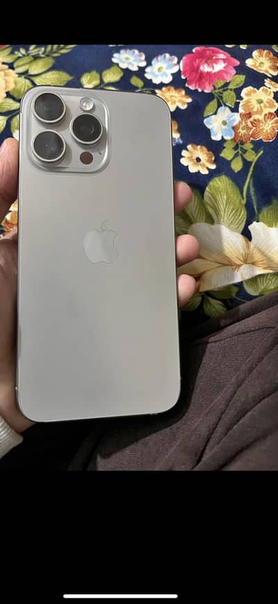 Apple iPhone 15 Pro Max