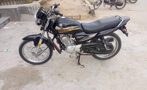 YAMAHA YB 125Z