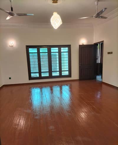 House Available for Sale In Karachi Administration Society Karachi