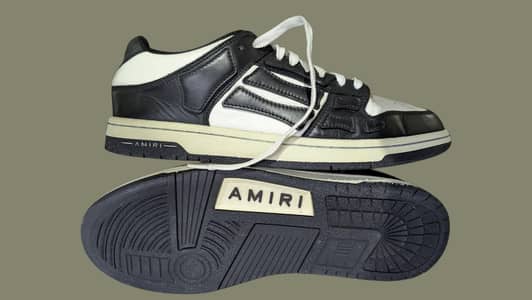 Amiri . Prada , Adidas , Puma . Nike .  Hoka. Gucci.