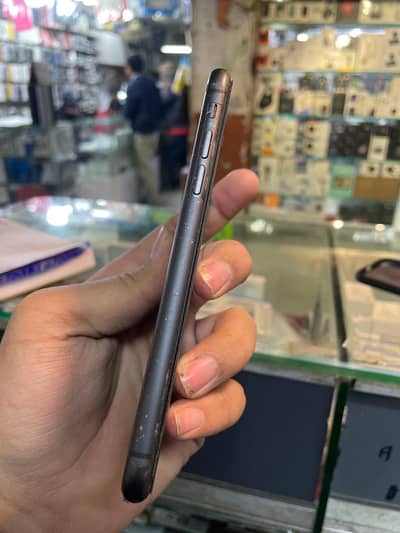 Iphone 11 pta approved water pack