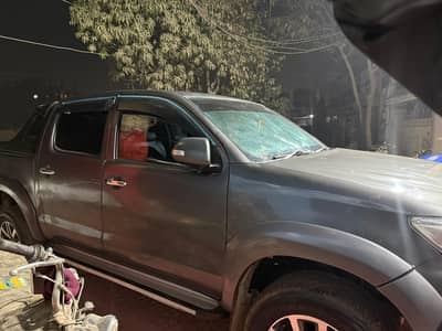 Toyota hilux vigo champ