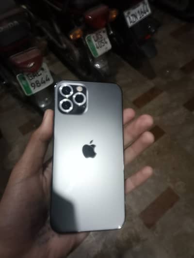 Apple iPhone 12 Pro