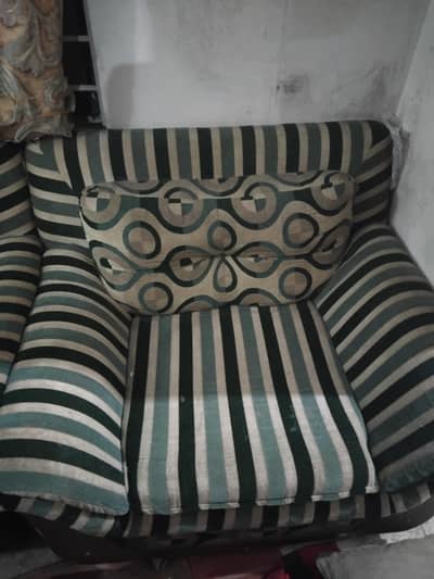 6 Seater Sofa in Molty Foam