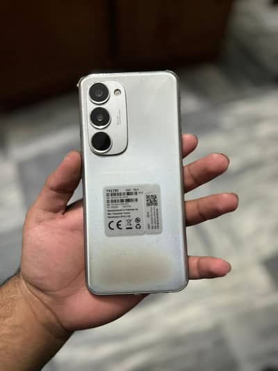 Tecno spark40 pro plus