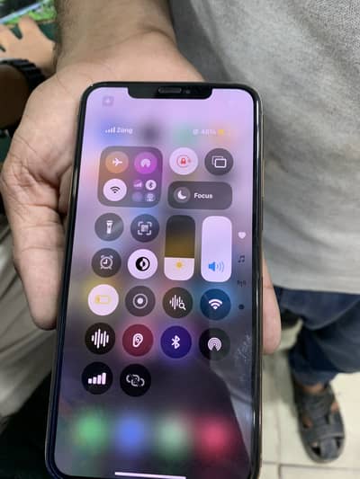 iPhone XS Max 64GB Gold – PTA Approved – Urgent Sale