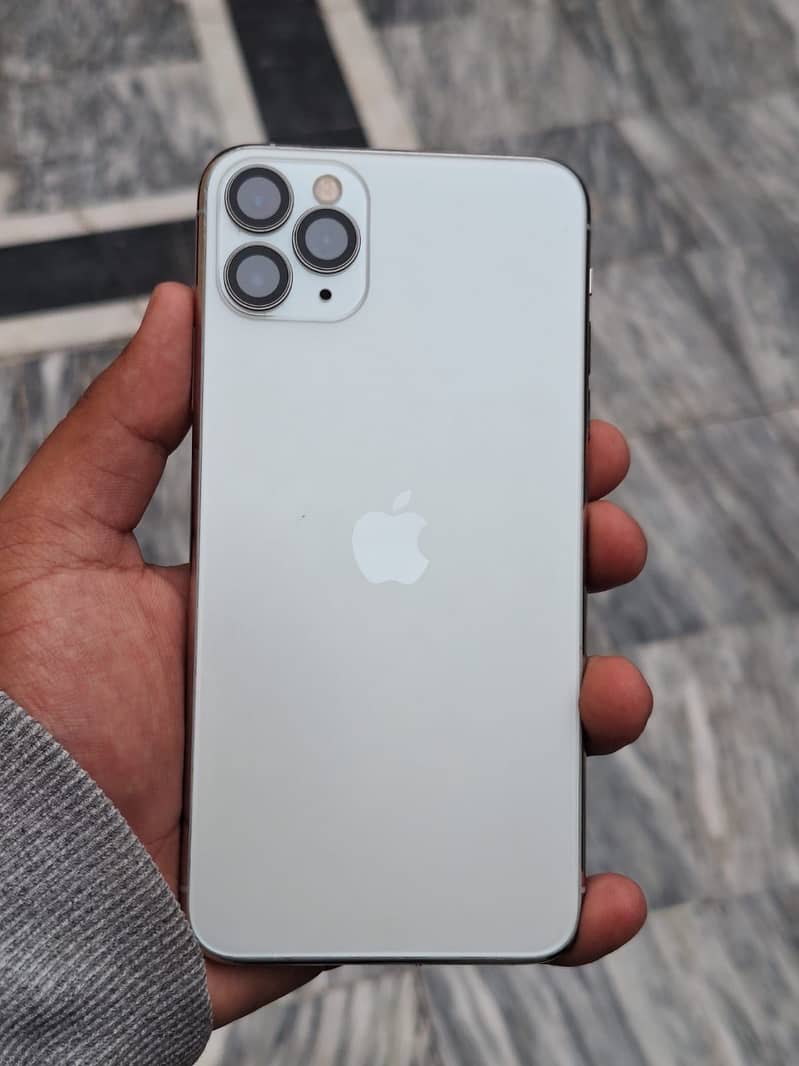 IPHONE 11 pro Max 0