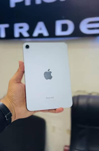 ipad mini 7 /A17Pro 8GB Ram 128GB storage Whatsapp no 03222352063