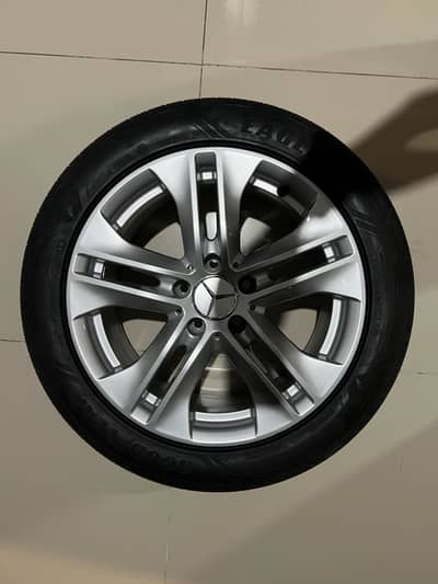 Mercedes-Benz E-Class Genuine OEM Alloy Rims with Tyres – 17 Inch