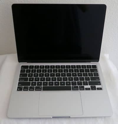 MacBook Air M2 Chip with Box 2022