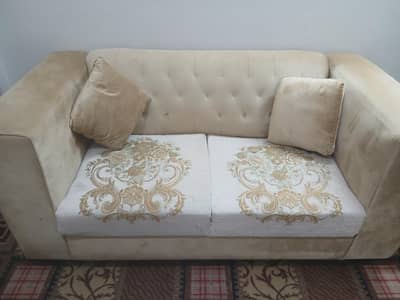 Elegant 6 Seater Sofa Set for Sale – Solid & Well Maintained