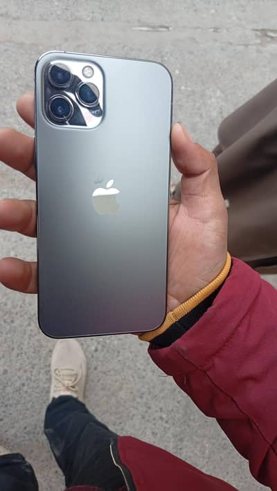 iPhone 12 pro max for sale argent