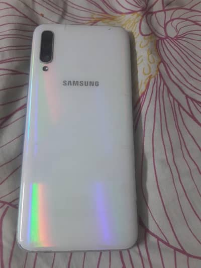 parts available Samsung A50  panel cameras or battery