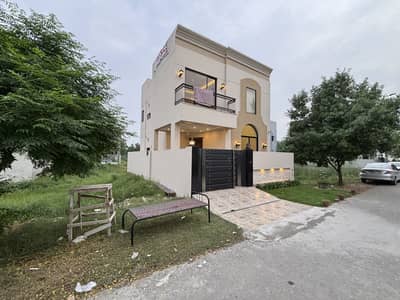 DHA RAHBAR VICTORIAN STYLE BRAND HOUSE IS AVAILABLE FOR SALE