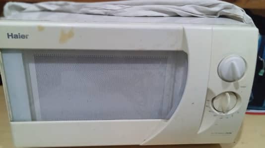 microwave oven