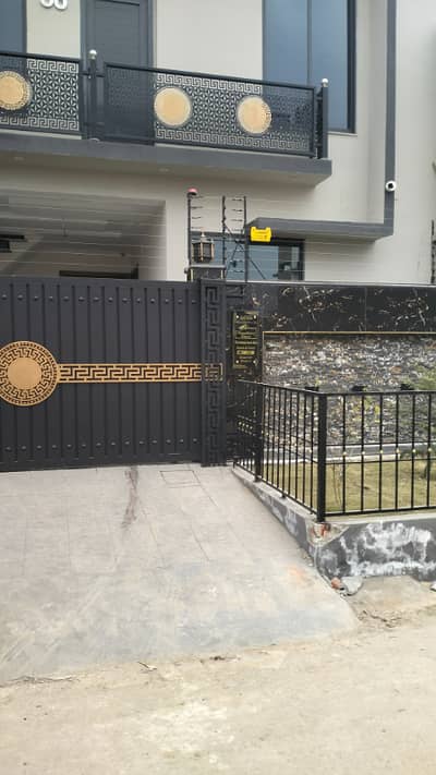 5 Marla Ground Portion For Rent In University Town Islamabad