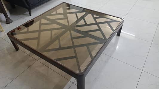 Low Floor Center table