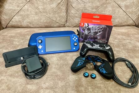 Nintendo Switch Lite Blue + Official Nintendo Pro Controller