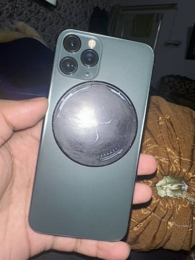 Iphone 11 pro 10/10 condition minor dot in panel 64gb