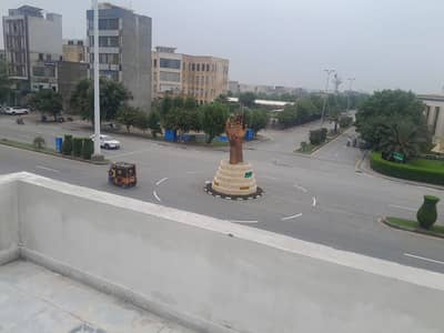 CHEAPEST PRICE DEVELOPED COMMERCIAL PLOT READY POSSESSION 5 MARLA PLOT AVAILABLE FOR SALE