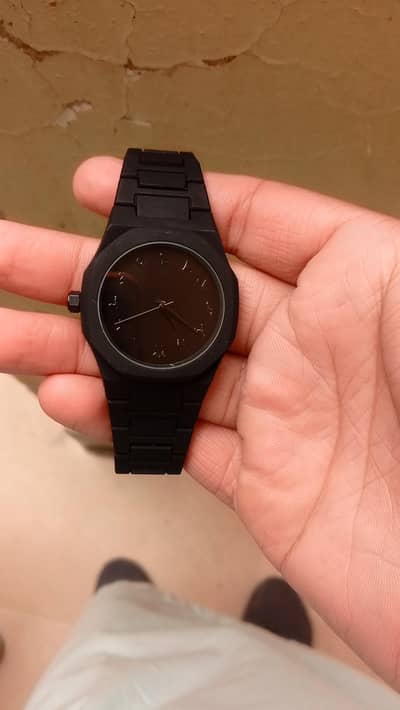 Sleek Black Men’s Watch – New & Stylish