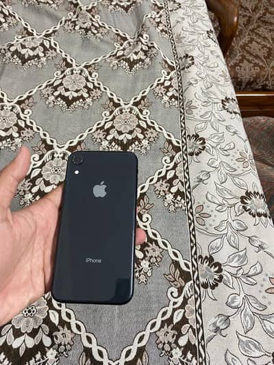 iphone xr for sale 10/9 condition