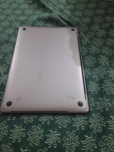 MacBook pro 2018  i7 32gb 256SSD