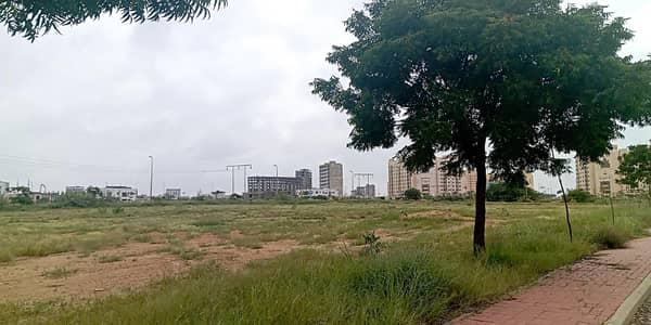 1250 Sq Yd Corner Category Plot For Sale Precinct-7, Bahria Town Karachi. Prime Location | Ideal for Residence or Investment. Just 5 Mins Drive from Entrance | Near Park, Mosque, Schools, Midway Commercial & Bahria Heights.