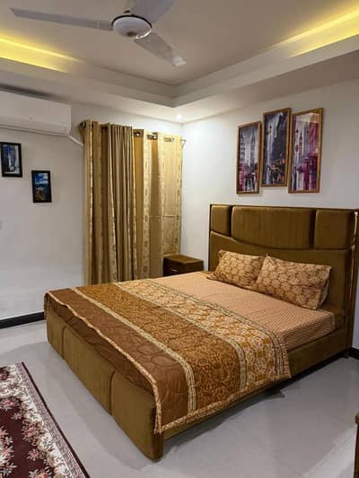 House For Sale 240 Sq Yard