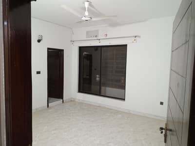 House for Sale Block 2, Gulistan-e-Johar, Karachi Plot Size: 240 Gaz Type: Ground + 1 Facing: Park Facing Bedrooms: 6 Bed Drawing & Dining