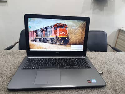 Dell Inspiron 5567 i7 7th gen with 15.6 inches+4 GB dedicated GPU