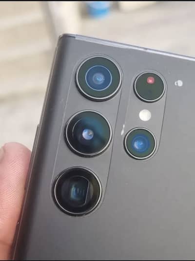 Samsung Galaxy s22 ultra phantom black color