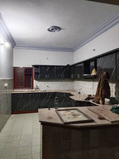 Prime Location In Gulistan-e-Jauhar - Block 2 400 Square Yards Lower Portion For rent