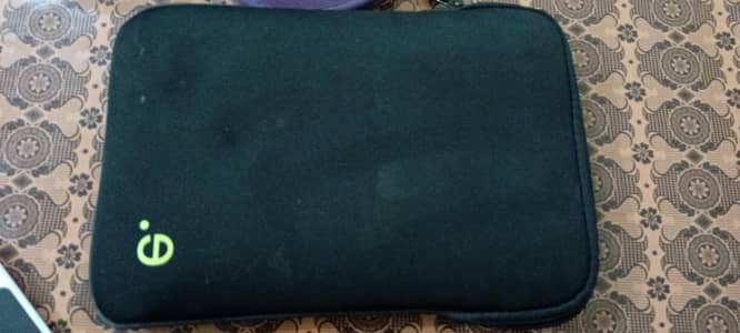 be. ez LA robe Premium Protective Case