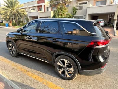 Changan Oshan X7 Comfort 7  Seater (fix 82.50 Lac)